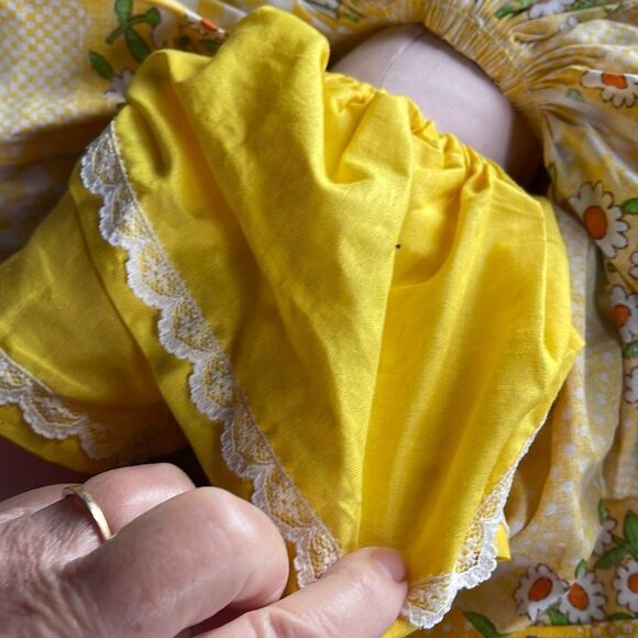 Vintage handmade cloth doll primitive embroidered 18”/19”. - Picture 3 of 7